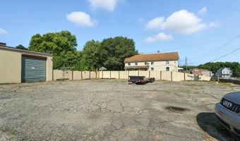 6105 Vine St, Cincinnati, OH 45216