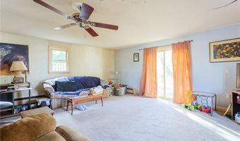 418 River Rd, Lincoln, RI 02865