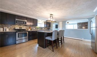 9 Pequot Ave, Cumberland, RI 02864