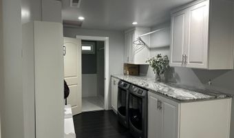 711 1ST St, Brookings, OR 97415