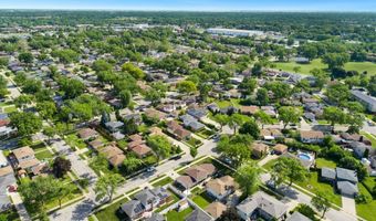 365 W Myrick Ave, Addison, IL 60101