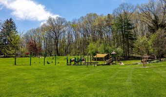 4120 Woodland Dr, Ann Arbor, MI 48103