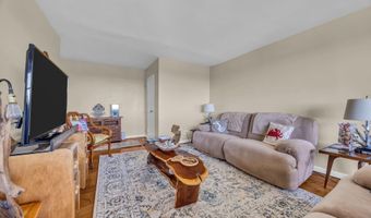 510 Deal Lake Dr 6B, Asbury Park, NJ 07712