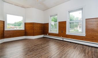 45 High St, Burrillville, RI 02859
