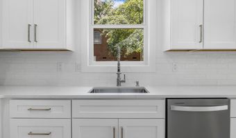 162 Clearcreek Dr, Boiling Springs, SC 29316