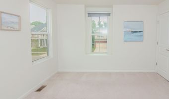 2888 Dillon Dr, Ann Arbor, MI 48105