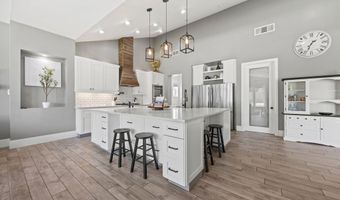5865 Egan Crest Dr, Las Vegas, NV 89149