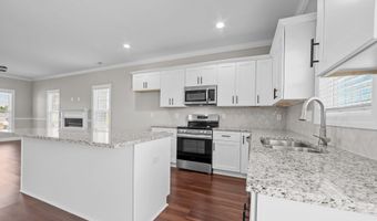 853 Mulligan Dr, Ayden, NC 28513