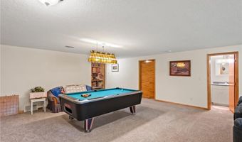 615 Woodsmen Dr NE, Alexandria, MN 56308