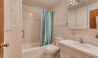 126 Grand View Ter, Brooklyn, CT 06234