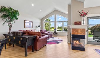 3276 W Hillcrest Ln, Boise, ID 83705