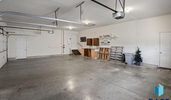1600 E Liberty Cir, Brandon, SD 57005