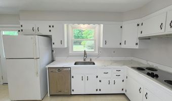 10001 WOODHILL Rd, Bethesda, MD 20817