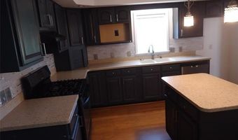 2933 Ashley Dr, Adrian, MI 49221
