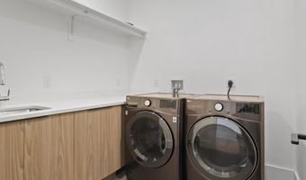 3644 N VERMONT St, Arlington, VA 22207