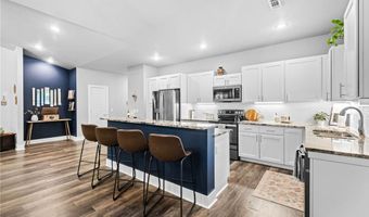 68 Elizabeth Dr, Bella Vista, AR 72715