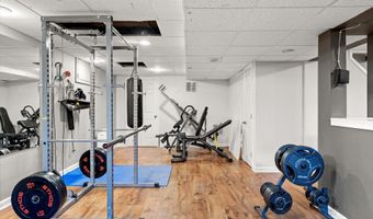 27 Galloping Brook Rd, Allentown, NJ 08501