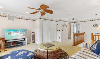 10 Pierhead Dr, Barnegat, NJ 08005