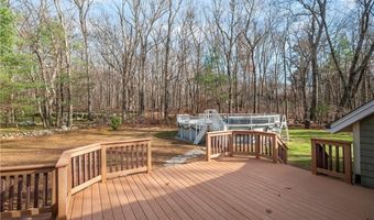 5 Lincoln Dr, North Smithfield, RI 02896
