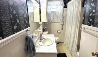 917 Pembroke Ave N, Ahoskie, NC 27910