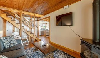 39 Bourdeau Ln N, Alburgh, VT 05440