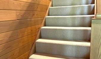 577 Schluersburg Rd, Augusta, MO 63332