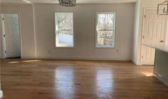 88 Reed St, Warwick, RI 02886