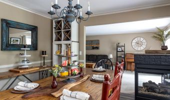 11 MEADOWBROOK Ct, Appleton, WI 54914