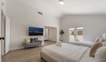 5676 Birchwood Cir, Las Vegas, NV 89120