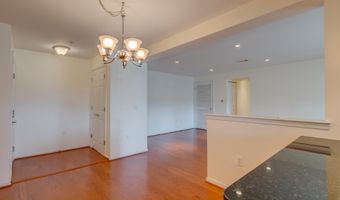4061 FOUR MILE RUN Dr 202, Arlington, VA 22204