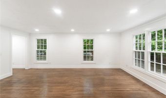 1575 MIDDLE Rd, East Greenwich, RI 02818