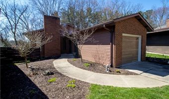 1798 Pine Cove Dr, Wooster, OH 44691