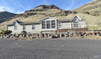 16186 Snake River Rd, Asotin, WA 99402