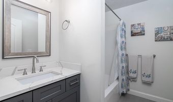 81 Batcheller Ave, Cranston, RI 02920