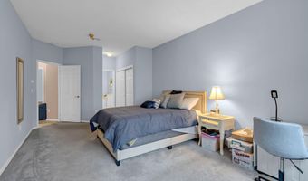 64 Symphony Ave, Bayville, NJ 08721
