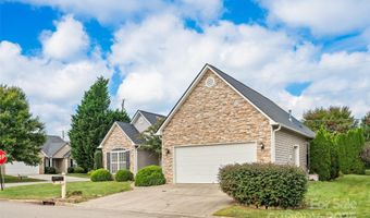 2 Thornwood Ct, Arden, NC 28704