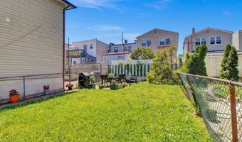 24 W 54TH St, Bayonne, NJ 07002