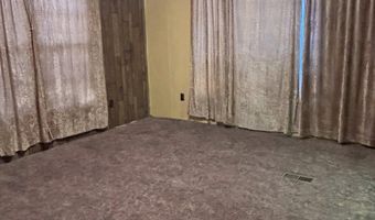 702 Airport Ave, Carlsbad, NM 88220