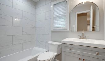8217 CINDY Ln, Bethesda, MD 20817