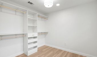 490 MAKO Dr, Atlantic Beach, FL 32233