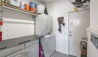 8755 LAKE St, Rockaway Beach, OR 97136