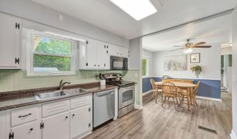 5538 Silverpoint Dr, Cincinnati, OH 45247