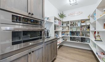 1816 Golfview Dr, Auburn, IN 46706