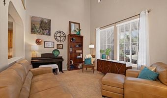 595 S Hidden Trails Rd, Escondido, CA 92027