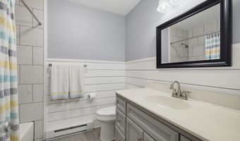 18 Vale Rd, Brookfield, CT 06804