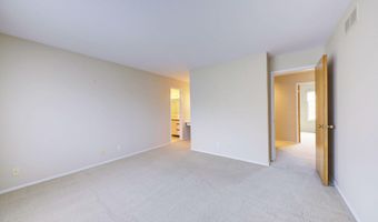 3682 Tanglewood Ct, Ann Arbor, MI 48105