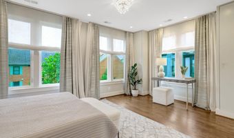 601 SLADE Ct, Alexandria, VA 22314