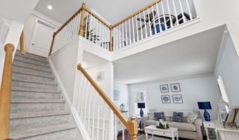 65 Chestnut Way Cir, Barnegat, NJ 08005