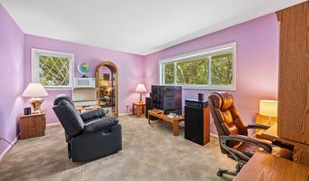 109 Country Club Rd, Avon, CT 06001