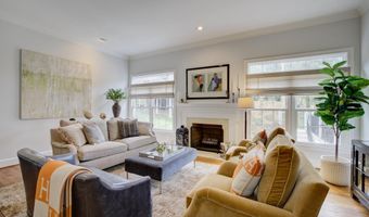 9110 WILLOW GATE Ln, Bethesda, MD 20817